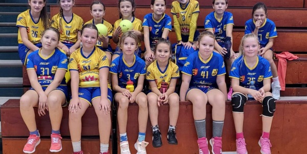 A legkisebbek is belekóstoltak a kézilabda örömeibe