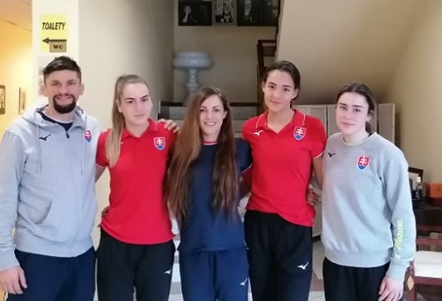 „Taktikai edzésekkel készülünk” - válogatott összetartáson vesznek részt játékosaink