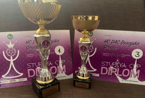 HC DAC éremeső a Stupava Kupán