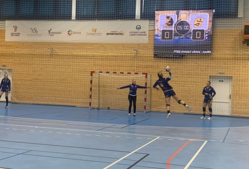 Lerohant minket a Kynzvart