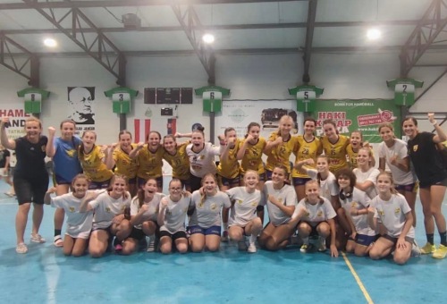 Veretlenül három aranyérem - Stomfai torna mérleg