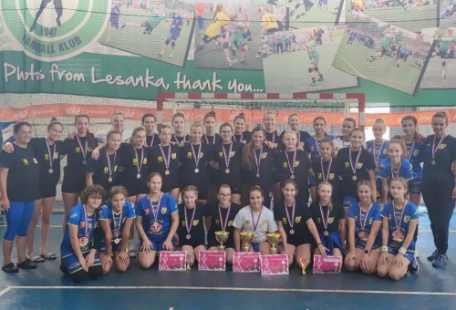 Veretlenül három aranyérem - Stomfai torna mérleg