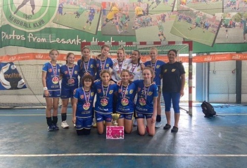 Veretlenül három aranyérem - Stomfai torna mérleg