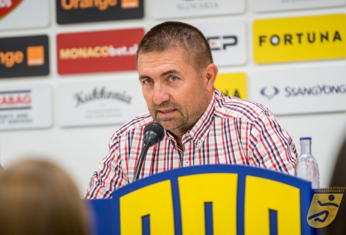 „Az is győzelemnek számít, ha jókedv uralkodik az öltözőben” – szezonindító sajtótájékoztató