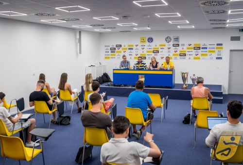 Négy új játékossal erősít a HC DAC