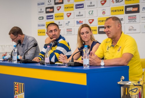 Négy új játékossal erősít a HC DAC