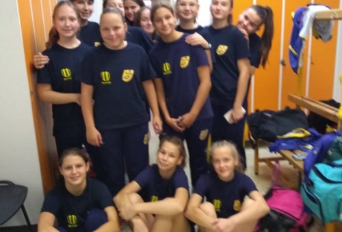 Sárga-kék meccsdömping