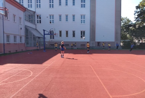 Sárga-kék meccsdömping