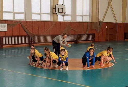 Sárga-kék meccsdömping