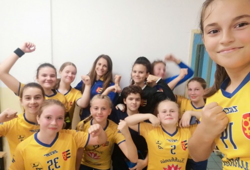 Sárga-kék meccsdömping