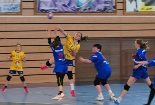 A munka napját munkával ünnepelték a HC DAC tizenévesei