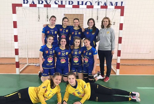 Fiataljaink még mindig versenyben