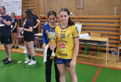 Tornagyőzelem és ezüstérem a legkisebbek mérlege az országos tornán