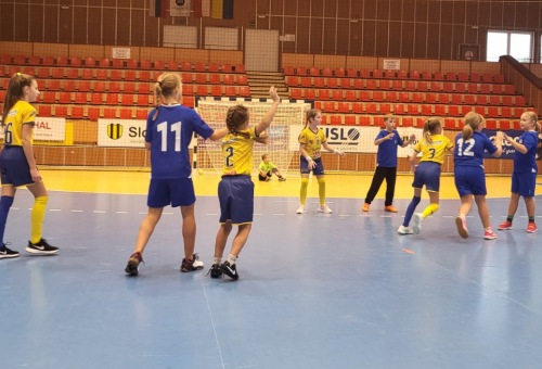 A legkisebbek is belekóstoltak a kézilabda örömeibe